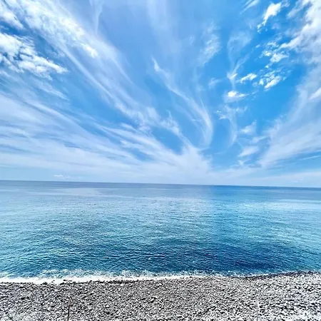 Paulo By Your Madeira Понта-ду-Сол