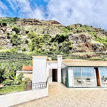Paulo By Your Madeira Apartman *