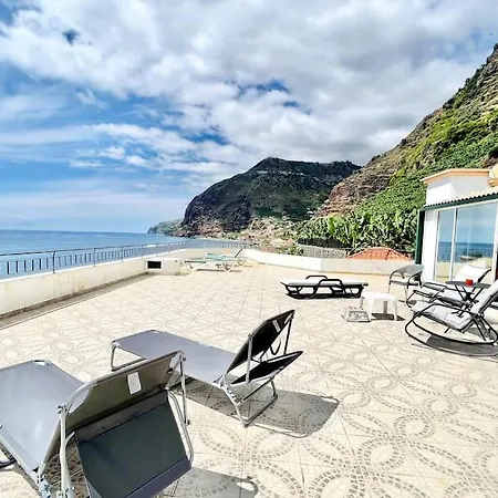 Paulo By Your Madeira Apartman