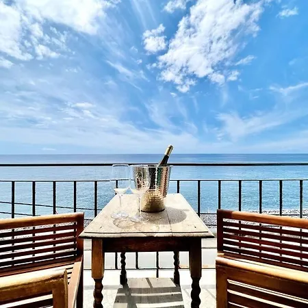 Апартаменты Paulo By Your Madeira *